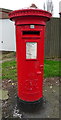 TA0630 : George V postbox on Appleton  Road, Hull by JThomas
