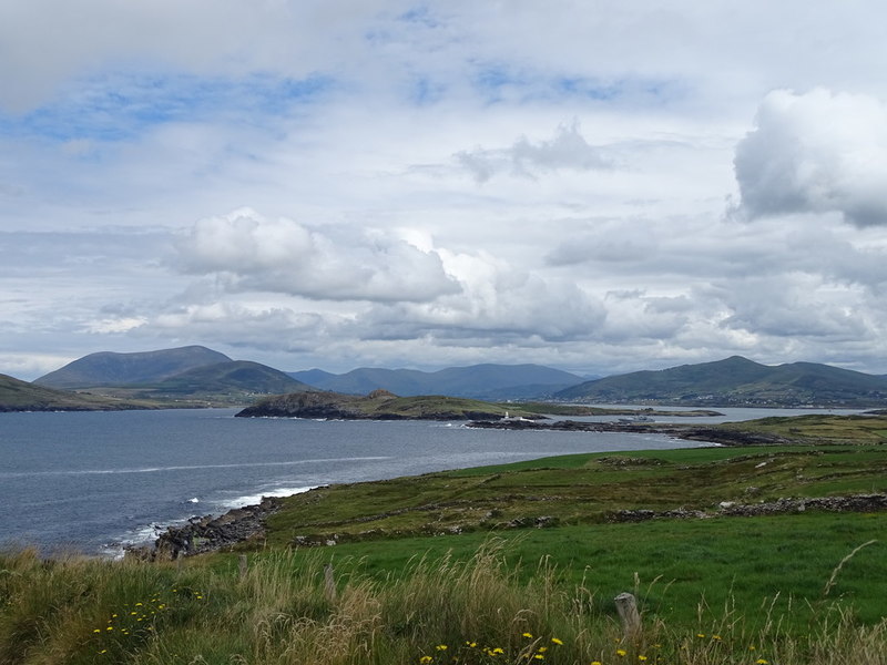 Valentia Lighthouse © Matthew Chadwick cc-by-sa/2.0 :: Geograph Ireland