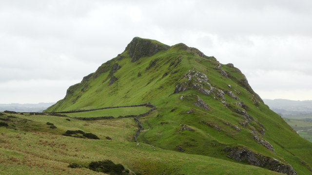 View SE towards Chrome Hill from concessionary path