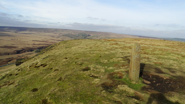 View N along summit of Pule Hill