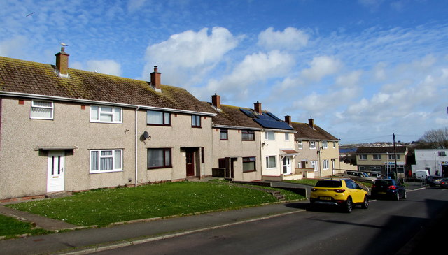 Houses on the north side of Croft... © Jaggery :: Geograph Britain and ...