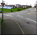 Ildiwch/Give Way sign, Silverstream, Hubberston