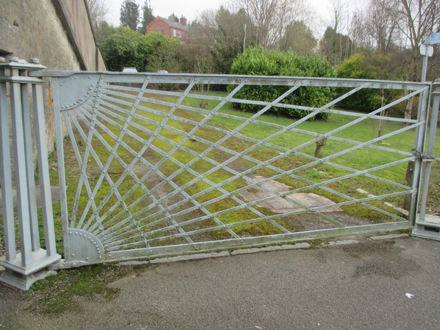 A Thomas Telford sunburst gate, Treborth