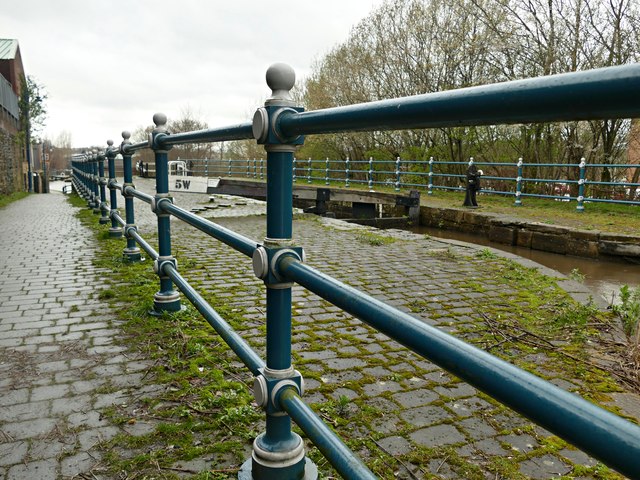 Lock 5W on the Huddersfield Narrow Canal