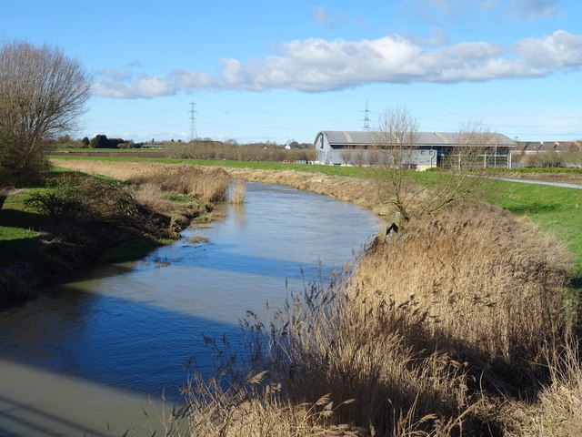 The River Hull, Kingswood, Hull © JThomas :: Geograph Britain and Ireland