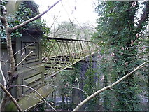 SJ6903 : The Lee Dingle bridge by Richard Law