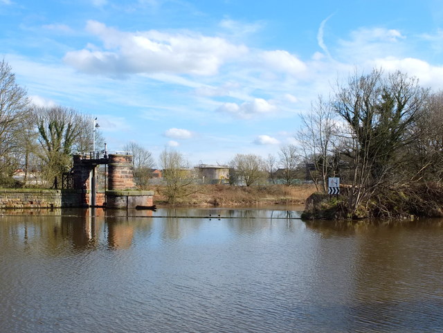 Weir on the River Weaver at Barnton Cut