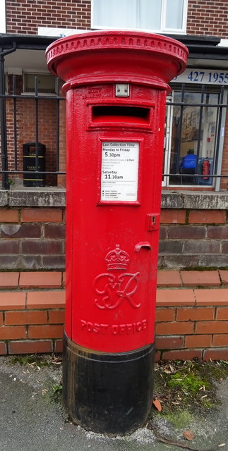 George VI postbox on Cherry Tree Lane