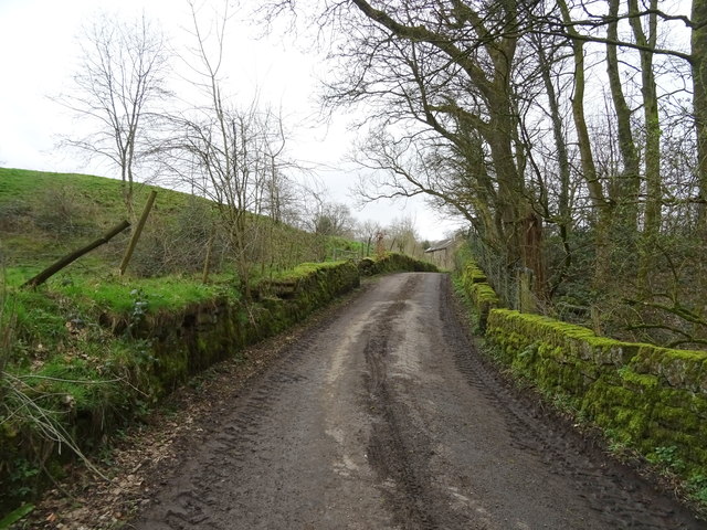 Woolley Mill Lane towards the A628