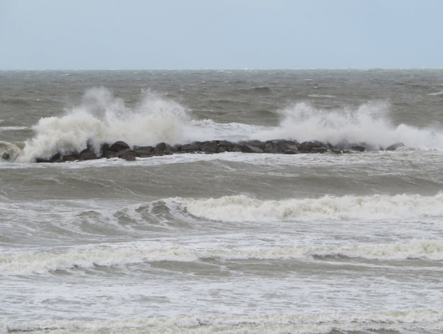 Breaking waves at Borth, Ceredigion