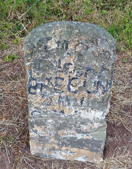 Old Milestone by the A470, Rhydywernen, Brecon parish