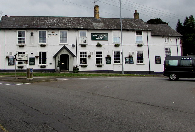 South side of the Tredegar Arms,... © Jaggery cc-by-sa/2.0 :: Geograph ...