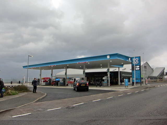 new-petrol-station-open-richard-dorrell-geograph-britain-and-ireland