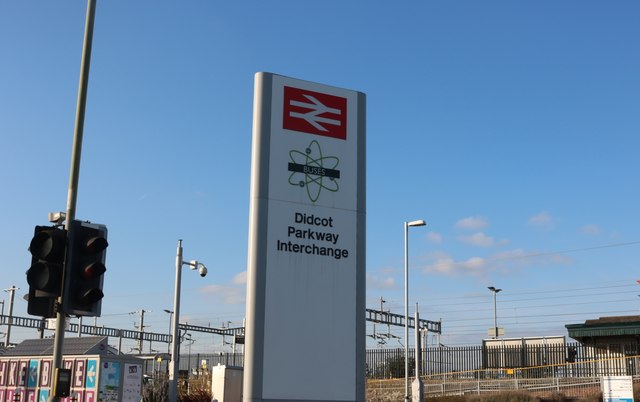 Didcot Parkway Station sign