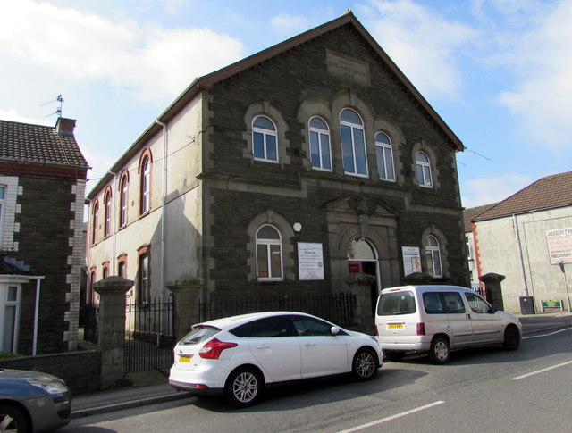 Abertridwr Community Church and Beulah... © Jaggery cc-by-sa/2.0 ...