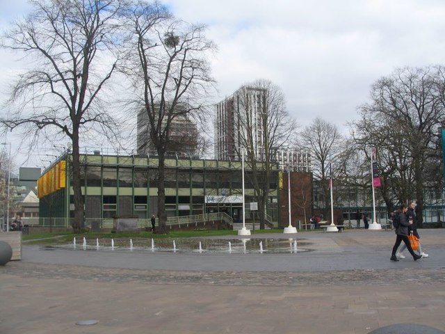 University Square, Priory Street
