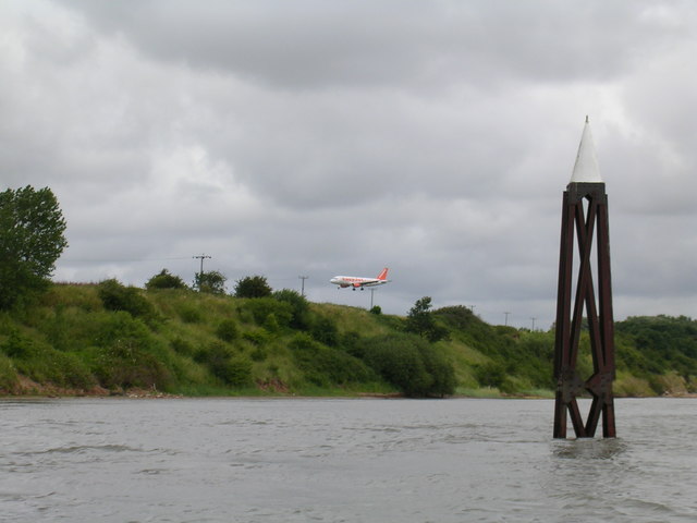 Jet landing at Liverpool from Hale Cliff Wharf