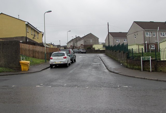 Ty Coch, Rhymney © Jaggery :: Geograph Britain and Ireland