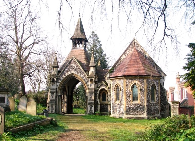 The burial chapel in Rosary Cemetery © Evelyn Simak :: Geograph Britain