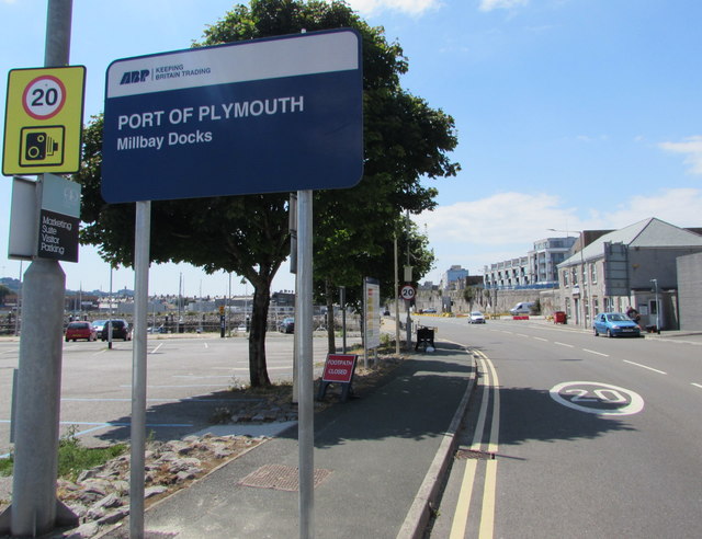 Port Of Plymouth Millbay Docks Sign © Jaggery Cc By Sa20 Geograph