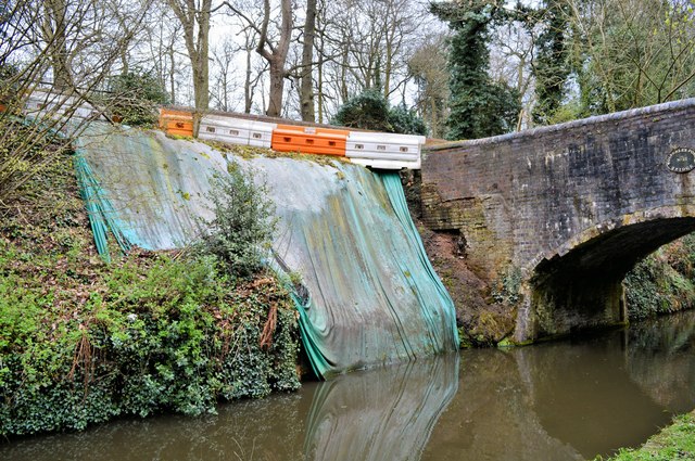 Breach at Bridge 21, Staffs and Worcs Canal