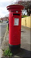 TA0129 : George VI postbox on Valley Drive, Kirk Ella by JThomas