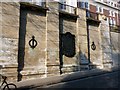 SK5639 : Memorial wall, Lenton Road, Nottingham by Alan Murray-Rust