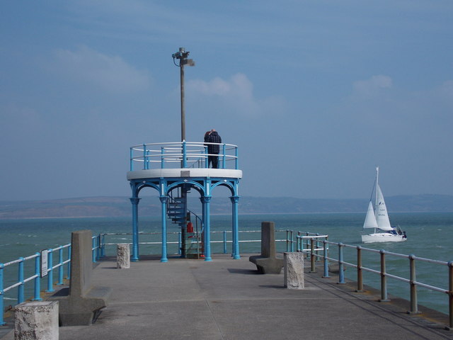 Weymouth: approaching the end of South Pier