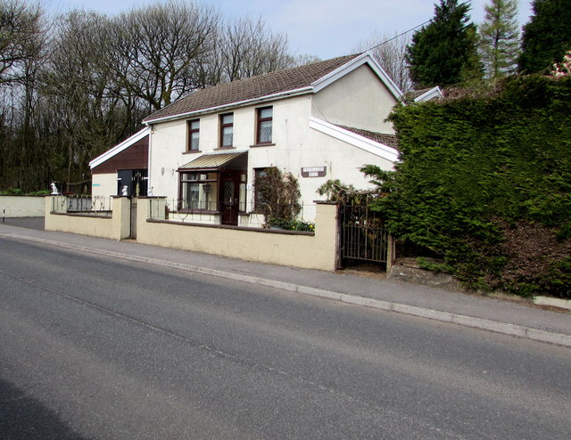 Former Travellers Rest pub, Merthyr Road, Tafarnaubach