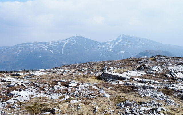 Rock exposures on summit ridge of Cruach Innse