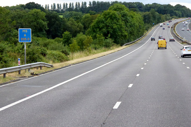 southbound-m5-in-devon-david-dixon-cc-by-sa-2-0-geograph-britain