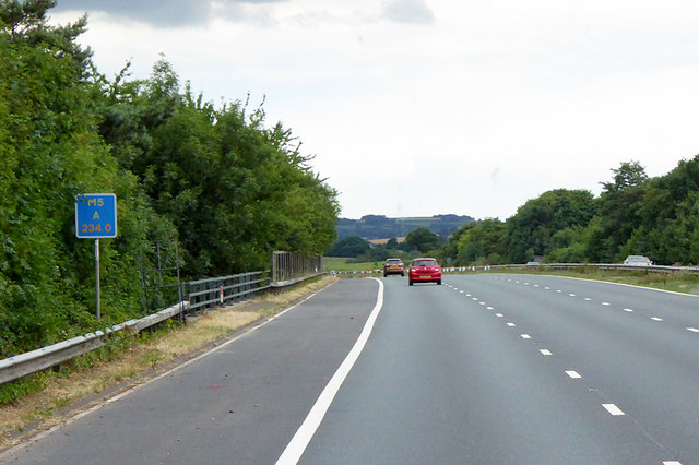 Southbound M5 at Willand © David Dixon cc-by-sa/2.0 :: Geograph Britain ...