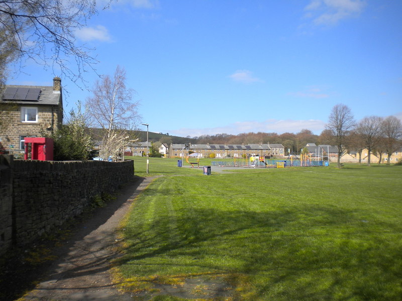 Recreation ground off Broadlands Road,... © Richard Vince cc-by-sa/2.0 ...