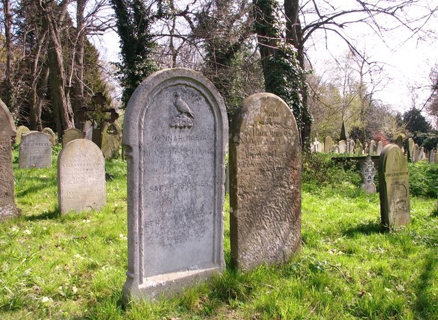 The grave of Hannah Maria and Benjamin... © Evelyn Simak cc-by-sa/2.0 ...