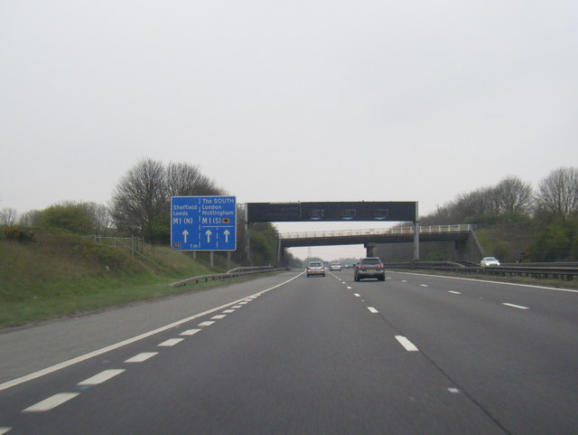 M18 nears Sandy Lane overbridge © Colin Pyle cc-by-sa/2.0 :: Geograph ...