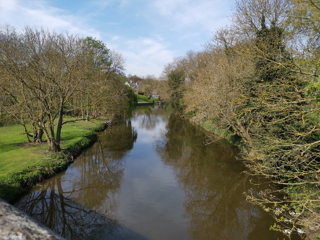 River Nene below Wansford Bridge © Chris Morgan :: Geograph Britain and ...