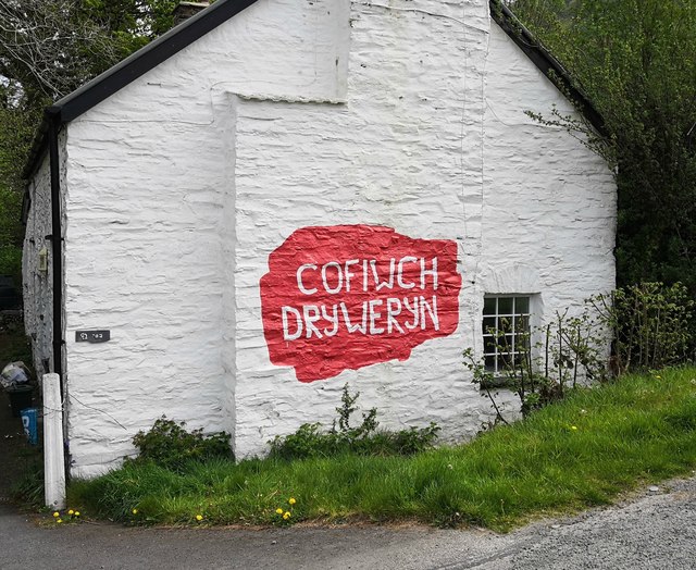Cofiwch Dryweryn mural in Taliesin