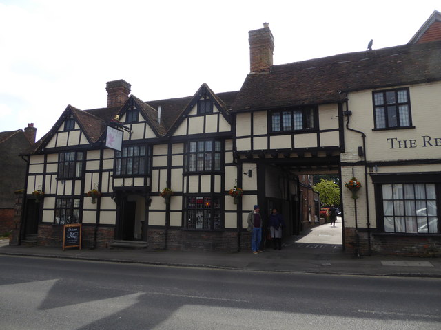 Public house in Wendover © Jeremy Bolwell cc-by-sa/2.0 :: Geograph ...