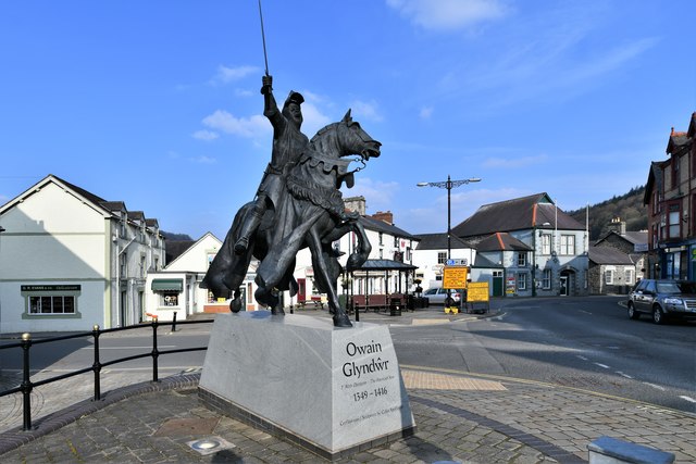 Corwen: Owain Glyndwr Statue