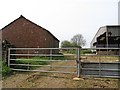 Farm Buildings on the road  to Swalcliffe