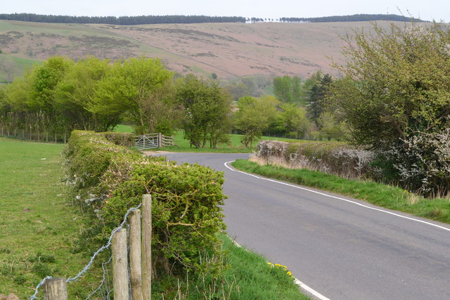 Road In Edale © David Martin Cc-by-sa 2.0 :: Geograph Britain And Ireland