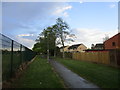 Footpath to Woodfield Road