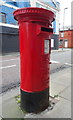 Elizabeth II postbox on City Road