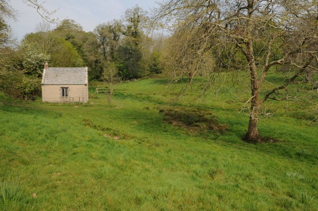 Bath house, Penrose Estate © Philip Halling cc-by-sa/2.0 :: Geograph ...