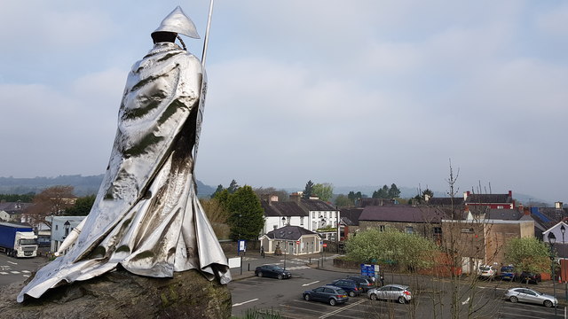 Llewelyn ap Gruffydd overlooks Llandovery