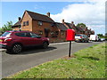 Elizabeth II postbox on Holywell Lane, Clutton