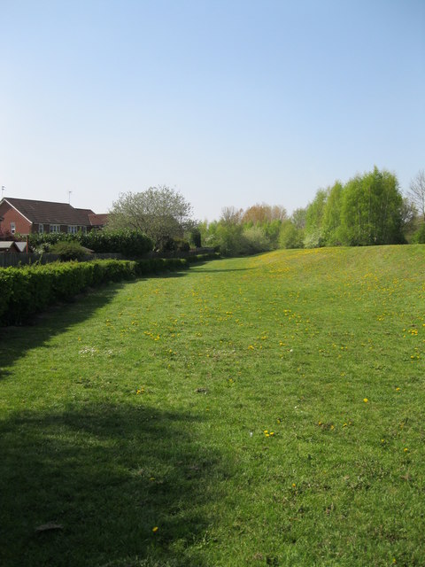 Recreation area between canal and Viaduct housing estate
