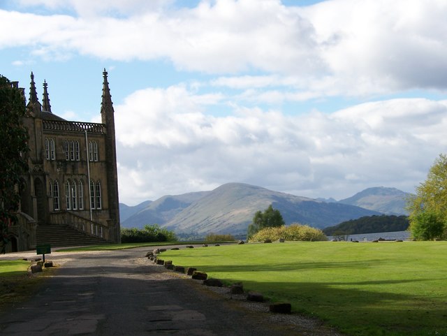 Ross Priory and a view to Loch Lomond