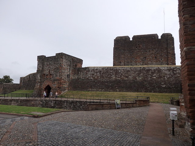 Carlisle Castle, inner castle wall and keep