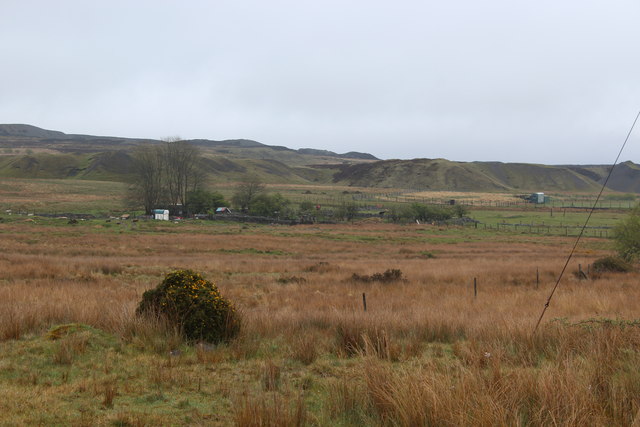 View of moorland towards Garn-yr-erw